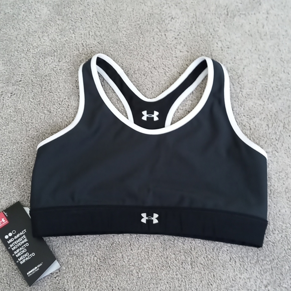 NWT Under Armour Sports Bra - Picture 2 of 2